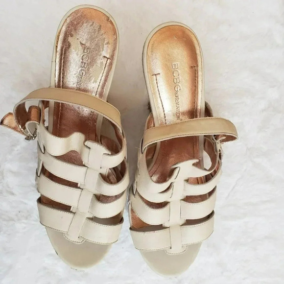 BCBGeneration 8.5 cream leather platform wedges - Picture 4 of 5